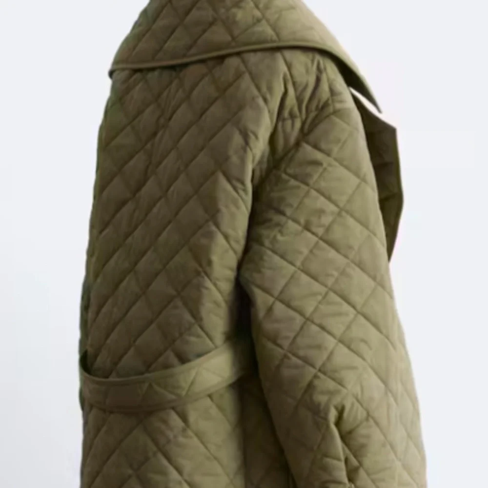 Padded quilt jacket. - Picture 12 of 13